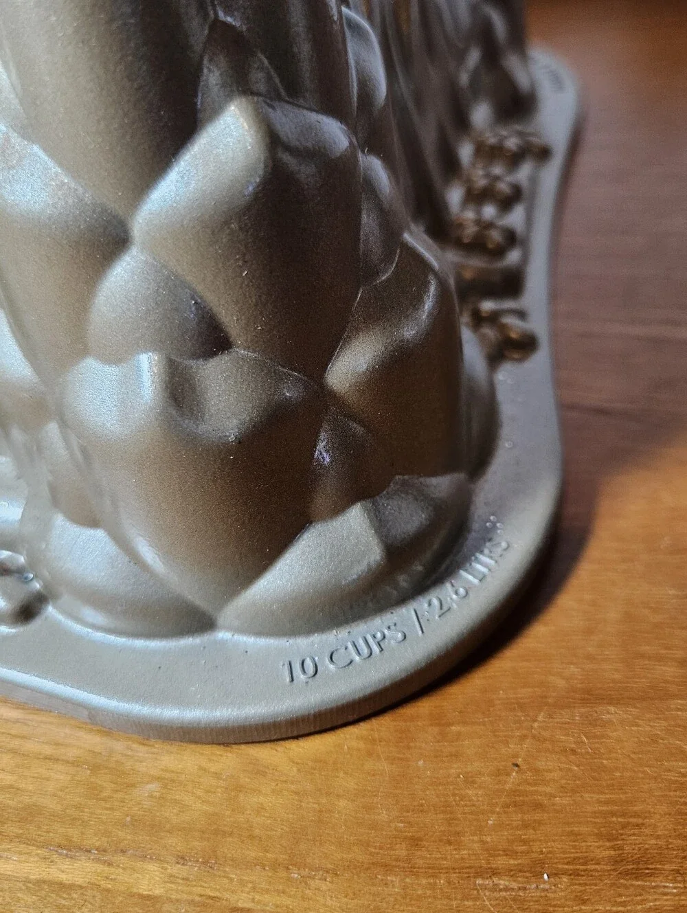 Nordic Ware Hansel & Gretel Bundt Cake Pan Mold Gingerbread Castle Cottage